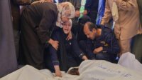 israel serang warga gaza yang sedang salat id