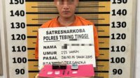 polisi menangkap pengedar narkoba di tebing tinggi